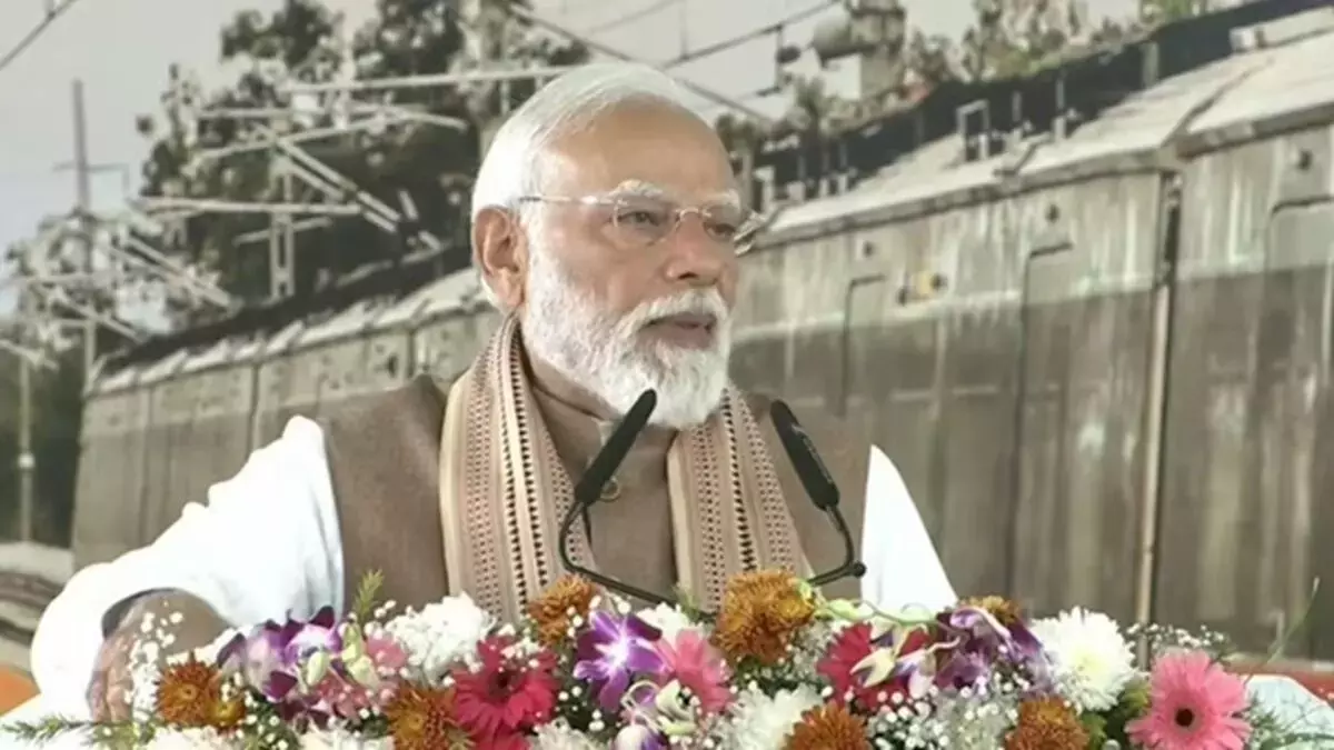 Meerut: पीएम मोदी ने क्षेत्रीय कनेक्टिविटी को दी नई रफ्तार Meerut: पीएम मोदी ने क्षेत्रीय कनेक्टिविटी को दी नई रफ्तार