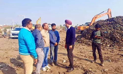 नगर निगम के अधिकारियों ने Bhagatanwala में कचरा प्रोसेसिंग का जायजा लिया नगर निगम के अधिकारियों ने Bhagatanwala में कचरा प्रोसेसिंग का जायजा लिया
