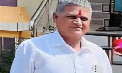 Pargaon में गन्ने के खेत में आग लगने से एक किसान की मौत हो गई Pargaon में गन्ने के खेत में आग लगने से एक किसान की मौत हो गई