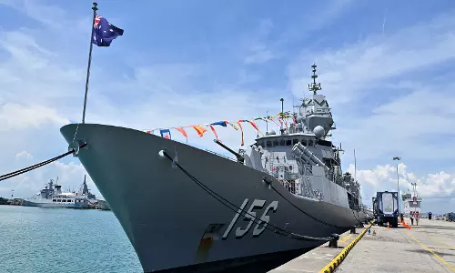 ताइवान जलडमरूमध्य में ऑस्ट्रेलियाई युद्धपोतों पर China की नजर ताइवान जलडमरूमध्य में ऑस्ट्रेलियाई युद्धपोतों पर China की नजर