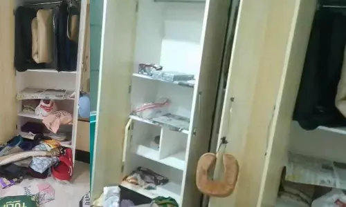 CG: रिटायर्ड आर्मी जवान और बैंककर्मी के घर लूटा गया लाखों का माल CG: रिटायर्ड आर्मी जवान और बैंककर्मी के घर लूटा गया लाखों का माल