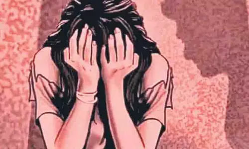 Odisha के केंद्रपाड़ा में नाबालिग से कथित रेप के आरोप में 5 टीचर गिरफ्तार Odisha के केंद्रपाड़ा में नाबालिग से कथित रेप के आरोप में 5 टीचर गिरफ्तार