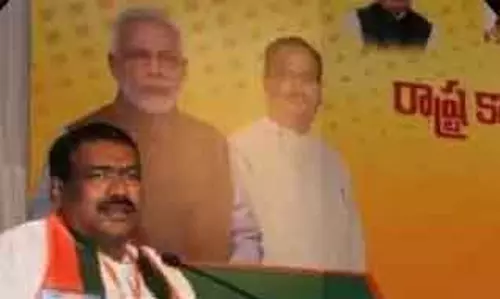 बांसवाड़ा में BJP नेता लक्ष्मीनारायण को पुलिस ने हिरासत में लिया बांसवाड़ा में BJP नेता लक्ष्मीनारायण को पुलिस ने हिरासत में लिया