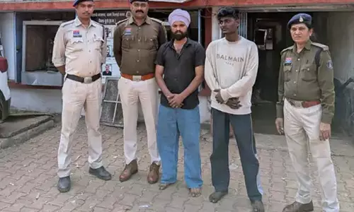 धारदार हथियार से मारपीट मामले में दो आरोपी गिरफ्तार धारदार हथियार से मारपीट मामले में दो आरोपी गिरफ्तार