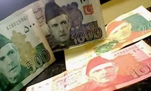 Pakistan में भारी टैक्‍स और कमजोर वेलफेयर स‍िस्‍टम से बढ़ा आर्थ‍िक दबाव