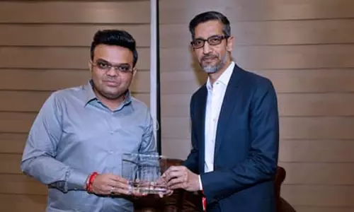 टी20 वर्ल्ड कप: अहमदाबाद में भारत-साउथ अफ्रीका मैच देखने पहुंचे सुंदर पिचाई