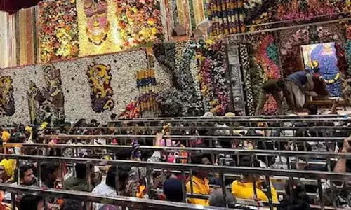 Jaipur: खाटूश्यामजी मेले में श्रद्धालुओं की भीड़ Jaipur: खाटूश्यामजी मेले में श्रद्धालुओं की भीड़