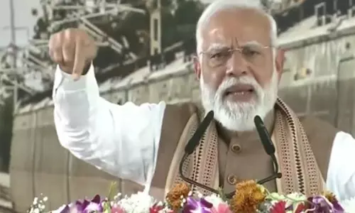 PM मोदी ने कांग्रेस पर हमला बोला, एआई शिखर सम्मेलन में मीडिया से अपील की