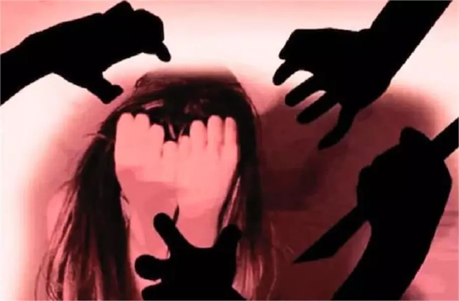 Mp Crime:नाबालिग किशोरी को अगवा कर सामूहिक दुष्कर्म ,दो मुख्य आरोपी गिरफ्तार Mp Crime:नाबालिग किशोरी को अगवा कर सामूहिक दुष्कर्म ,दो मुख्य आरोपी गिरफ्तार