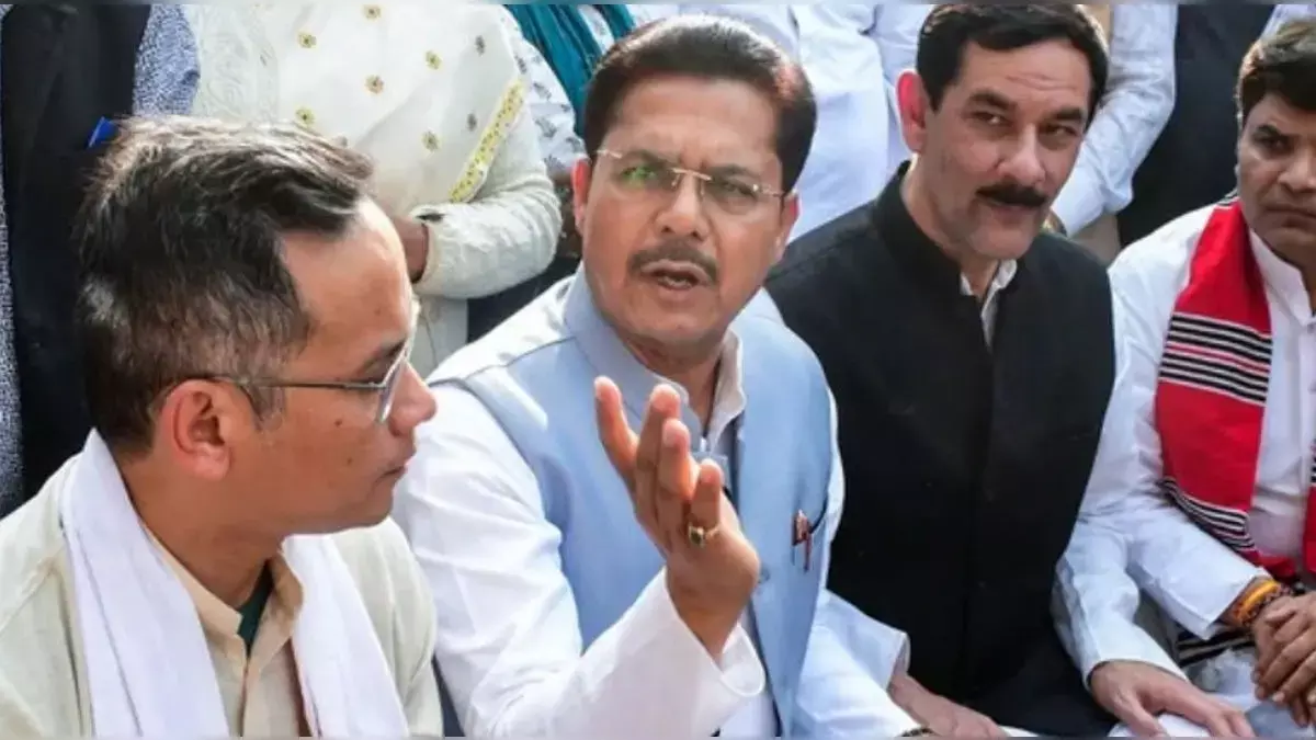 Assam: तीन दशक बाद, भूपेन कुमार बोरा चुनावी असम में भाजपा में शामिल हुए Assam: तीन दशक बाद, भूपेन कुमार बोरा चुनावी असम में भाजपा में शामिल हुए