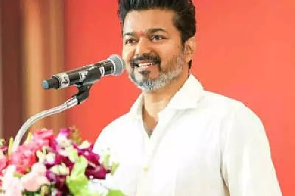 TN के वेल्लोर में TVK काउंसिल की महत्वपूर्ण मीटिंग, सुरक्षा व्यवस्था पर विशेष ध्यान TN के वेल्लोर में TVK काउंसिल की महत्वपूर्ण मीटिंग, सुरक्षा व्यवस्था पर विशेष ध्यान