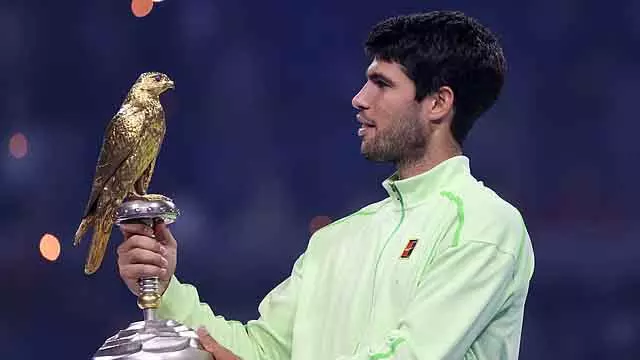 Alcaraz ने 50 मिनट में कप जीत लिया : 2026 में सभी मैच जीते Alcaraz ने 50 मिनट में कप जीत लिया : 2026 में सभी मैच जीते