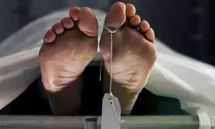 AP दो शहरों में फैला प्यार दुखद आत्महत्याओं में खत्म हुआ AP दो शहरों में फैला प्यार दुखद आत्महत्याओं में खत्म हुआ
