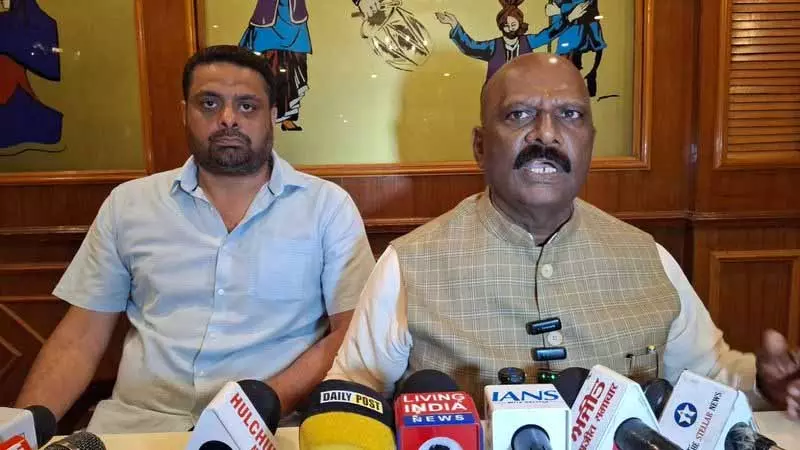 पूर्व विधायक ने Sham Churasi में ‘अवैध खनन’ पर सवाल उठाए पूर्व विधायक ने Sham Churasi में ‘अवैध खनन’ पर सवाल उठाए