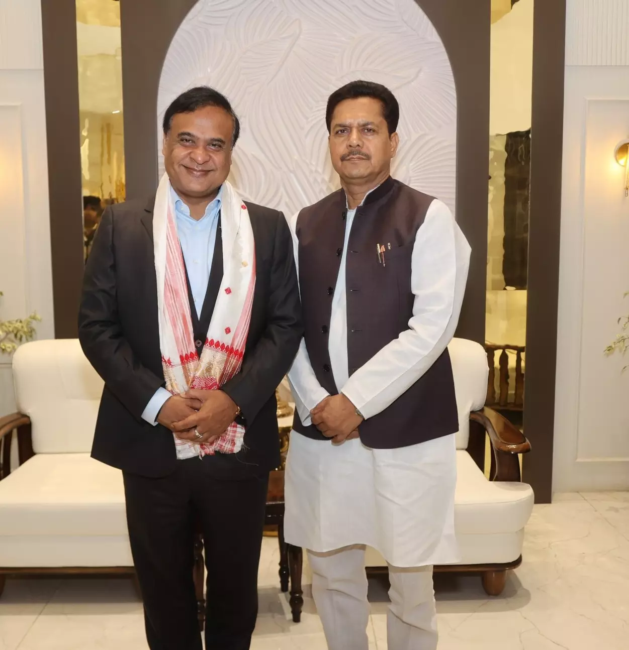 New Delhi: असम कांग्रेस के पूर्व अध्यक्ष बीजेपी में शामिल New Delhi: असम कांग्रेस के पूर्व अध्यक्ष बीजेपी में शामिल