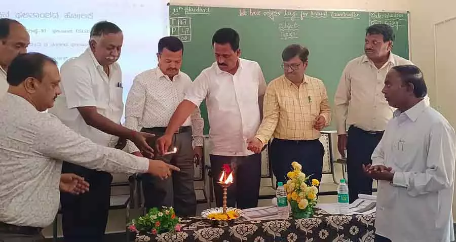 SSLC एग्जाम में 625 मार्क्स लाने पर ₹1 लाख का इनाम SSLC एग्जाम में 625 मार्क्स लाने पर ₹1 लाख का इनाम
