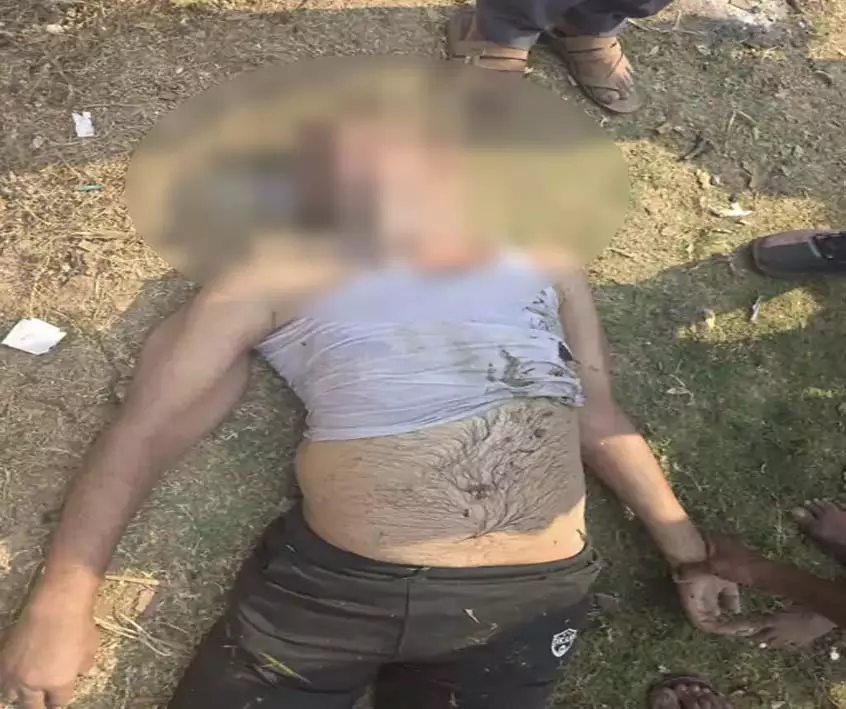 शिवनाथ नदी पुल के नीचे मिला अज्ञात शव, फैली सनसनी शिवनाथ नदी पुल के नीचे मिला अज्ञात शव, फैली सनसनी