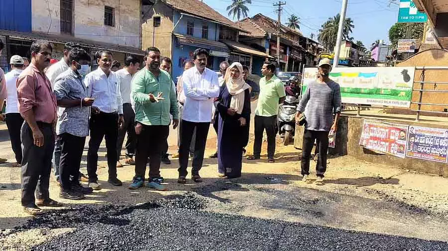 भक्तों की सुविधाओं से कोई समझौता न हो, इसका ध्यान रखें: MLA भक्तों की सुविधाओं से कोई समझौता न हो, इसका ध्यान रखें: MLA