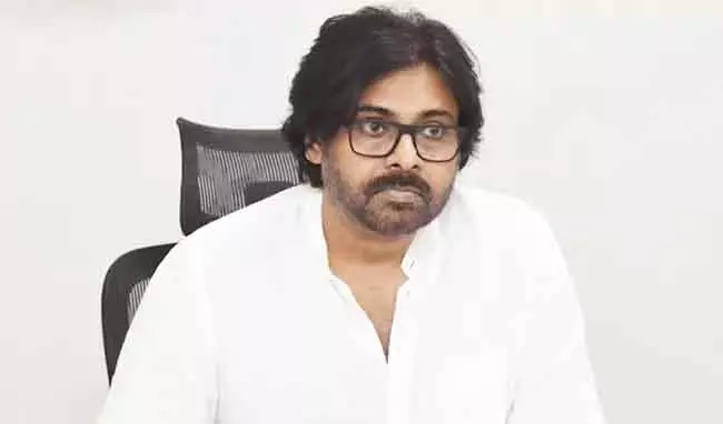 Andhra : पवन कल्याण के गोद लिए गांव कोनिडेला के लिए एक नया दौर Andhra : पवन कल्याण के गोद लिए गांव कोनिडेला के लिए एक नया दौर