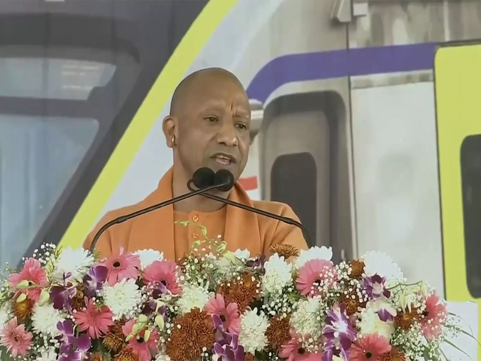 CM बोले, नमो भारत और मेरठ मेट्रो बड़ा उपहार CM बोले, नमो भारत और मेरठ मेट्रो बड़ा उपहार