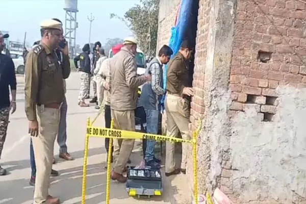 Gurdaspur: भारत-पाक बॉर्डर पर ASI और जवान के शव मिलने से सनसनी Gurdaspur: भारत-पाक बॉर्डर पर ASI और जवान के शव मिलने से सनसनी