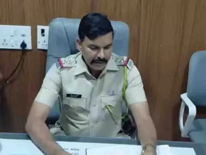 Mahad के PI के सीधे DIG को लिखे लेटर से पुलिस फोर्स में हड़कंप Mahad के PI के सीधे DIG को लिखे लेटर से पुलिस फोर्स में हड़कंप