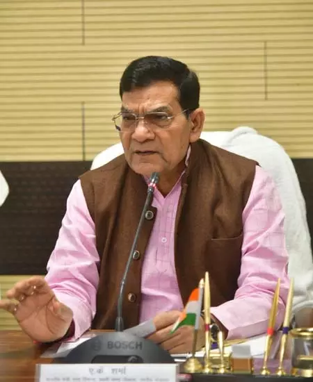 काशी के आधारभूत ढांचे का सुदृढ़ीकरण सरकार की शीर्ष प्राथमिकताओं में शामिल: AK Sharma काशी के आधारभूत ढांचे का सुदृढ़ीकरण सरकार की शीर्ष प्राथमिकताओं में शामिल: AK Sharma