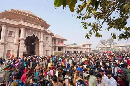 Ayodhya में अब हर श्रद्धालु को अतिथि देवो भव: की भावना के अनुरूप मिलेगा सत्कार Ayodhya में अब हर श्रद्धालु को अतिथि देवो भव: की भावना के अनुरूप मिलेगा सत्कार