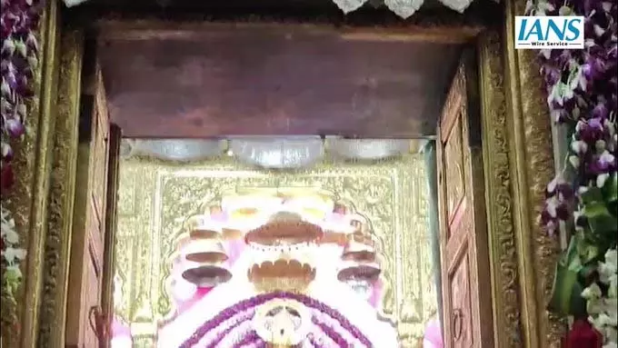 खाटू धाम में फाल्गुनी लखि मेला: श्रद्धालुओं की भीड़ उमड़ी खाटू धाम में फाल्गुनी लखि मेला: श्रद्धालुओं की भीड़ उमड़ी