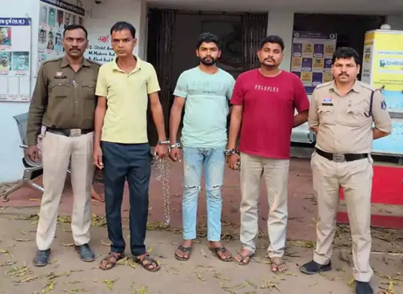 होली से पहले दुर्ग पुलिस की सख्ती बढ़ी, हुड़दंगियों के खिलाफ सख्त कार्रवाई होली से पहले दुर्ग पुलिस की सख्ती बढ़ी, हुड़दंगियों के खिलाफ सख्त कार्रवाई