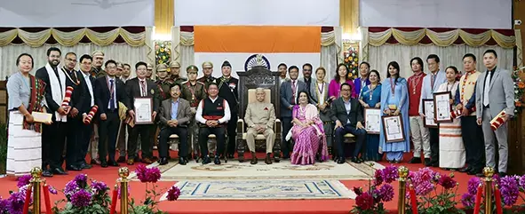 Governor ने राज्य पुरस्कार और लोक प्रशासन में उत्कृष्टता के लिए मुख्यमंत्री पुरस्कार प्रदान किए Governor ने राज्य पुरस्कार और लोक प्रशासन में उत्कृष्टता के लिए मुख्यमंत्री पुरस्कार प्रदान किए