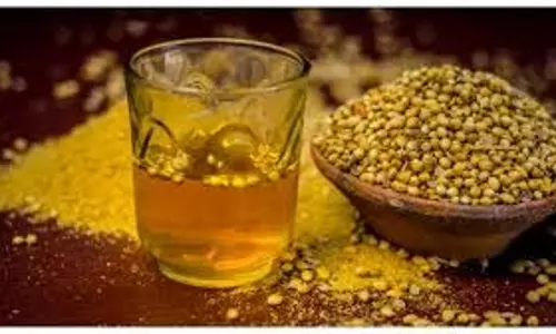 Coriander water:रोज एक गिलास धनिया पानी पीने से सेहत को मिलेंगे कमाल के फायदे Coriander water:रोज एक गिलास धनिया पानी पीने से सेहत को मिलेंगे कमाल के फायदे