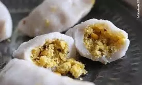 Urad Dal Pitha: डिनर में  बनाएं स्वादिष्ट उड़द दाल पीठा