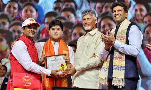 इंडिया पोस्ट को बनाया जा रहा है आधुनिक और मजबूत : ज्योतिरादित्य सिंधिया इंडिया पोस्ट को बनाया जा रहा है आधुनिक और मजबूत : ज्योतिरादित्य सिंधिया