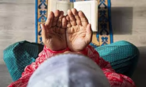 Ramadan Roza Ki Dua: रमजान के महीने में रोजेदार रोजा रखने और खोलने से पहले जरूर पढ़ें ये दुआ