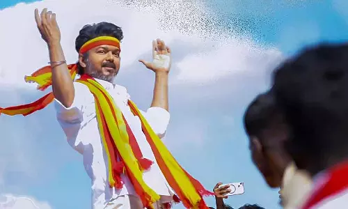 Vijay एग्जीक्यूटिव्स की मीटिंग: वेल्लोर अगरमसेरी में शानदार इंतज़ाम Vijay एग्जीक्यूटिव्स की मीटिंग: वेल्लोर अगरमसेरी में शानदार इंतज़ाम