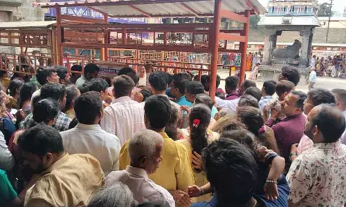 Tamil Nadu : अरुणाचलेश्वर मंदिर में बड़ी संख्या में भक्त आते है Tamil Nadu : अरुणाचलेश्वर मंदिर में बड़ी संख्या में भक्त आते है