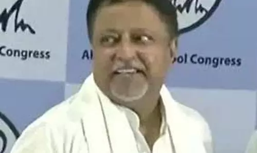 तृणमूल के संस्थापकों में से एक और पूर्व केंद्रीय मंत्री मुकुल रॉय का निधन तृणमूल के संस्थापकों में से एक और पूर्व केंद्रीय मंत्री मुकुल रॉय का निधन