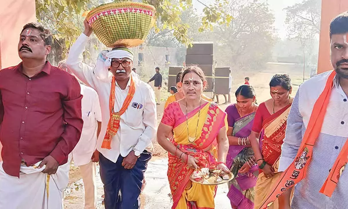 Telangana: चित्याला में धूमधाम से गोटी तलम्बरा समारोह हुआ