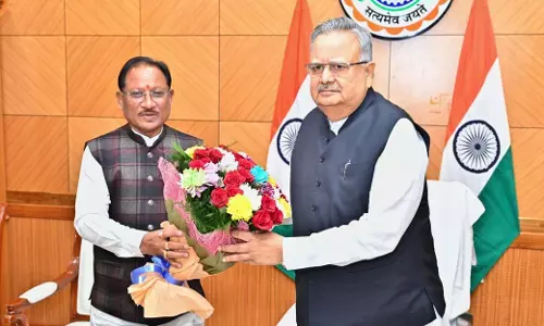 बजट सत्र के प्रथम दिवस विधानसभा अध्यक्ष डॉ रमन सिंह से CM साय ने की मुलाकात