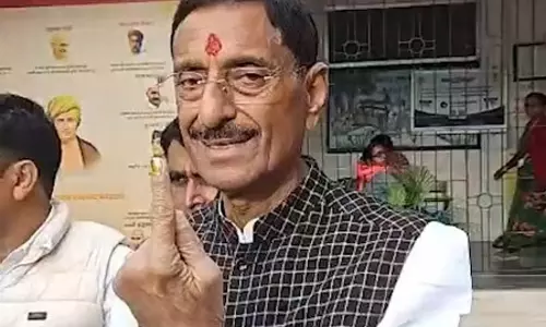 झारखंड निकाय चुनाव में केंद्रीय राज्यमंत्री संजय सेठ ने किया मतदान, भारी बदइंतजामी का लगाया आरोप