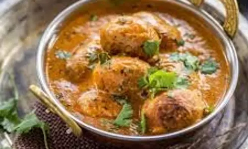 Dum Aloo: होली के मौके पर बनाएं स्वादिष्ट दम आलू