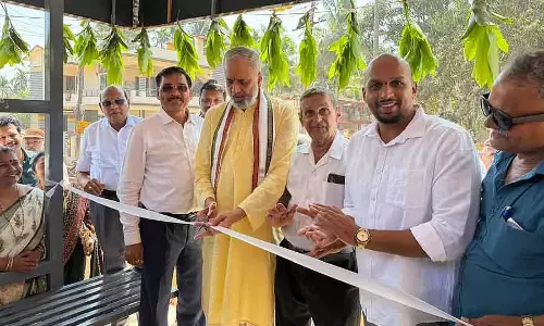 Karnataka : ग्राम पंचायत सदस्य जिसने अपने मानदेय से बस शेल्टर बनवाया Karnataka : ग्राम पंचायत सदस्य जिसने अपने मानदेय से बस शेल्टर बनवाया