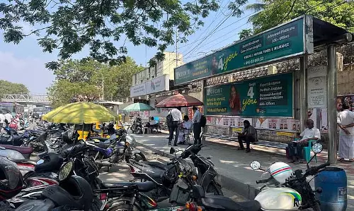 Chennai: अतिक्रमण की वजह से सैदापेट कोर्ट के बस शेल्टर बेकार हो गए हैं