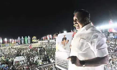 पलानीस्वामी ने उदयनिधि स्टालिन पर पलटवार किया, DMK की ‘वंशवादी राजनीति’ पर सवाल उठाए पलानीस्वामी ने उदयनिधि स्टालिन पर पलटवार किया, DMK की ‘वंशवादी राजनीति’ पर सवाल उठाए
