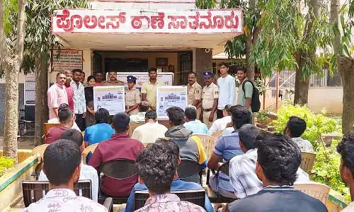 Kanakapura : मुफ़्त ड्राइविंग लाइसेंस कार्ड Kanakapura : मुफ़्त ड्राइविंग लाइसेंस कार्ड