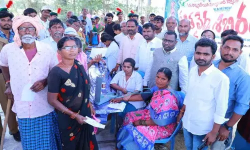 Kastala में मेगा मेडिकल कैंप Kastala में मेगा मेडिकल कैंप