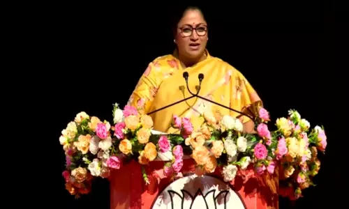 Rekha Gupta ने ममता बनर्जी पर निशाना साधते हुए कहा, बंगाली विकास से वंचित रहे