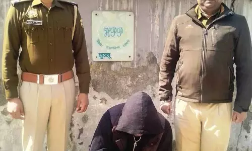 देश से भागने की कोशिश कर रहा कुल्लू का ड्रग सप्लायर IGI एयरपोर्ट पर पकड़ा गया देश से भागने की कोशिश कर रहा कुल्लू का ड्रग सप्लायर IGI एयरपोर्ट पर पकड़ा गया