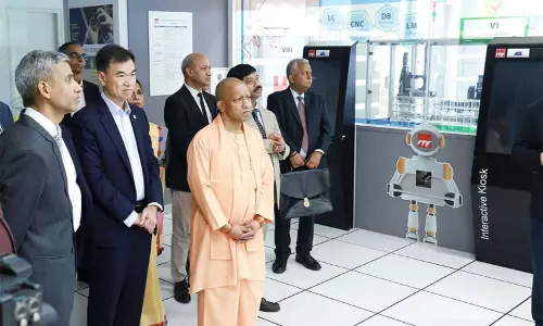 सिंगापुर दौरे के पहले दिन Yogi सरकार को बड़ी सफलता, अहम एमओयू पर हस्ताक्षर
